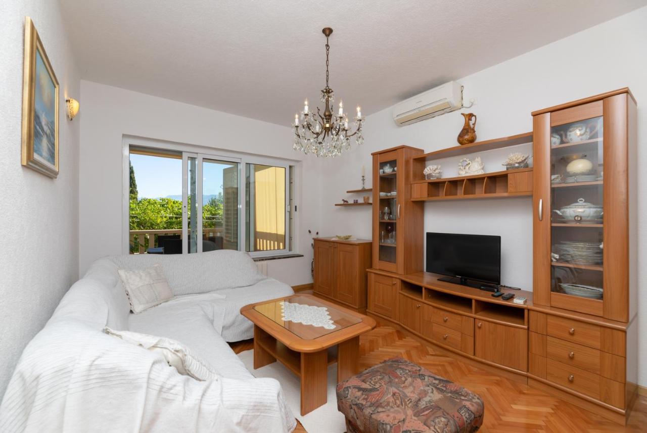 Apartments Ella ซูเปตาร์ ภายนอก รูปภาพ