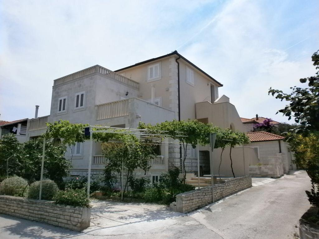 Apartments Ella ซูเปตาร์ ภายนอก รูปภาพ